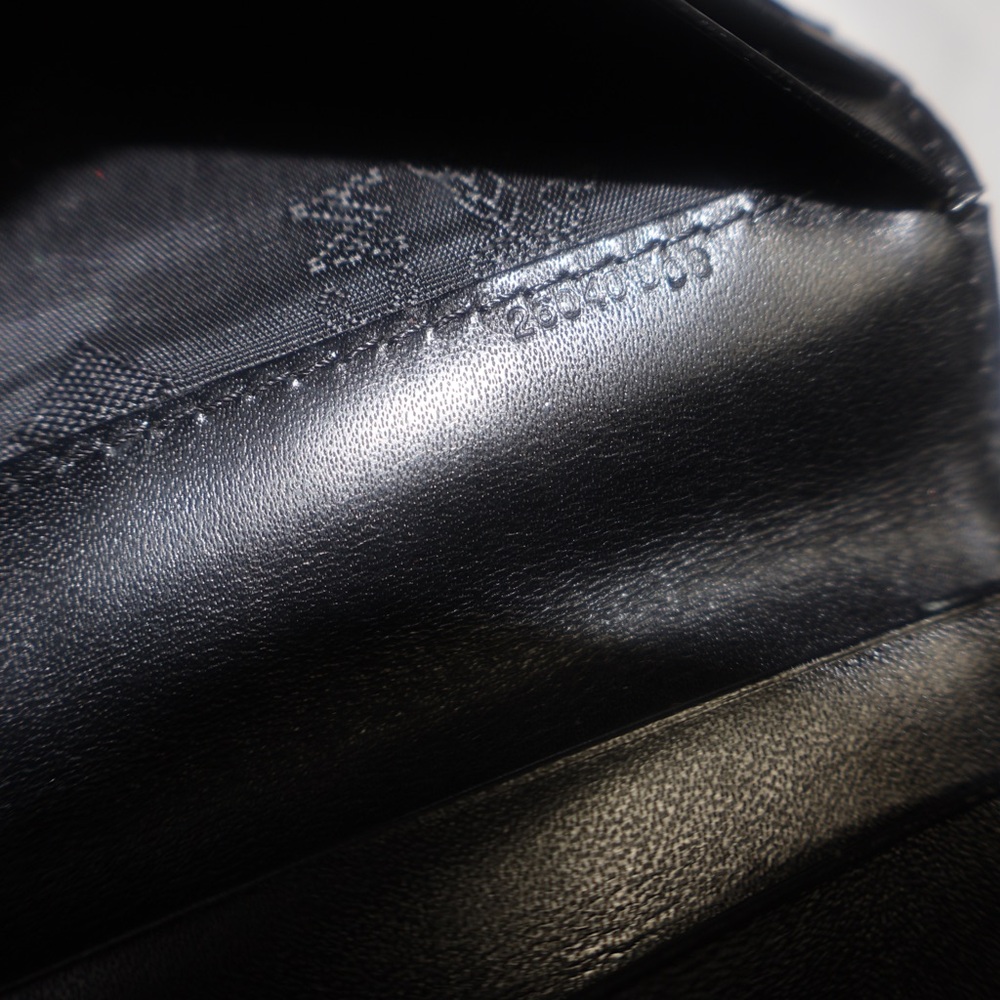 MCM Long Bifold Wallet - Picture 13 of 16